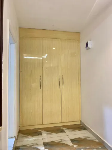 EXECUTIVE DELUXE WARDROBE